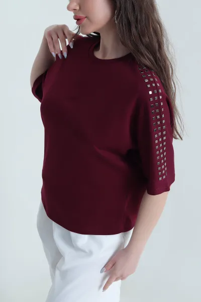 murdum-omuzlari-tasli-oysho-kadin-bluz-447634