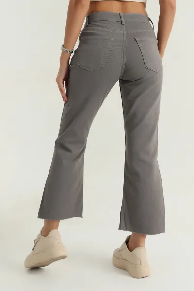 Paça Kesik Kadın Kot Pantolon 390021