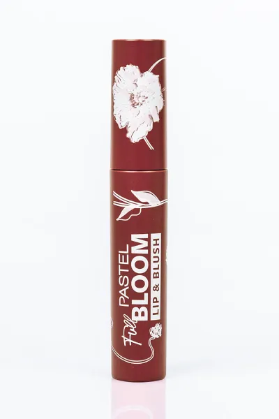 Pastel Full Bloom Lip & Blush - 82 Fatal - Dudak ve Yanak Renklendirici 4.8 Ml 418386