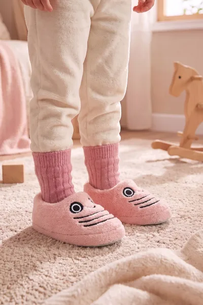 pembe-25-30-pelus-figurlu-kiz-cocuk-panduf-488300