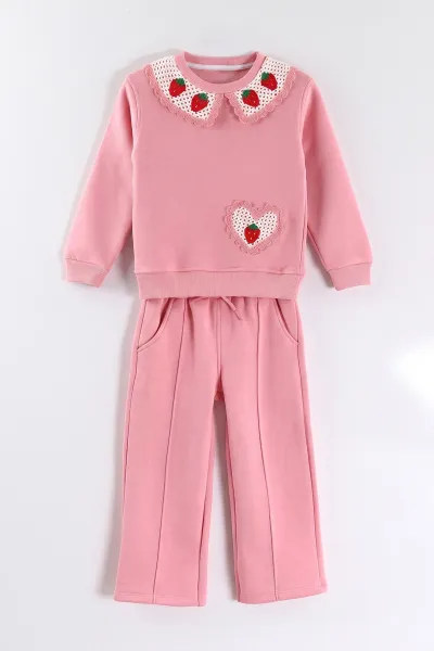 Pembe (4-11 Yaş) Yakası Çilek Nakışlı 3 İp Şardonlu Kız Çocuk Kışlık Takım 483217
