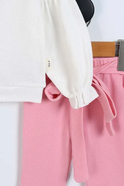 Pembe (6-24 Ay) Waffle Kumaş Yaka Nakışlı Alt Kemer Aksesuarlı Kız Bebek Takım 339622