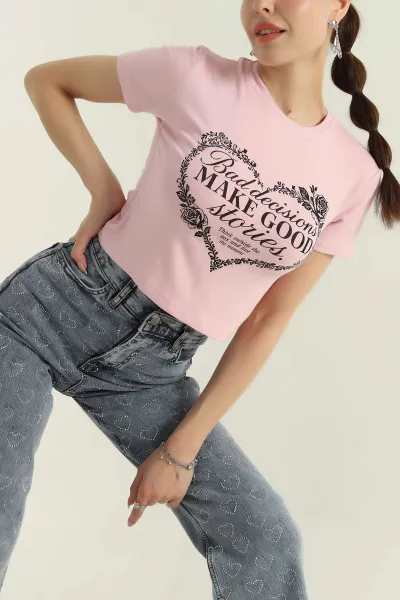 Pembe Baskılı Viskon Kadın Crop Tişört 372688