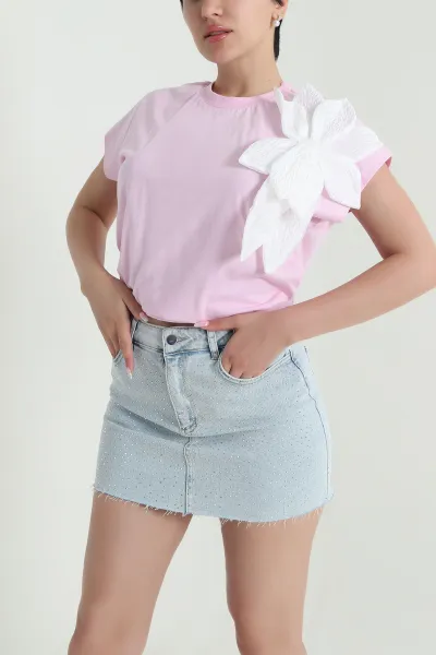 Pembe Çiçek Detay Süprem Kadın Tişört 462704