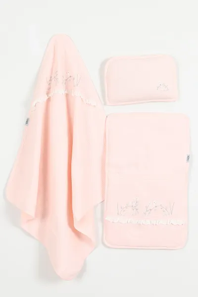 Pembe Dalda Kuş Nakışlı 3'lü Bebek Alt Açma Seti 424689