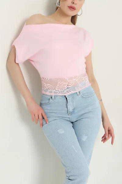 Pembe Dantelli Geniş Yaka Kadın Oysho Bluz 432438