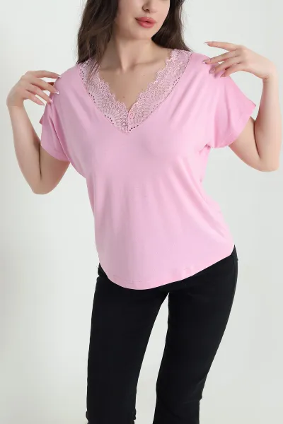 pembe-dantelli-yaka-viskon-kadin-bluz-454390