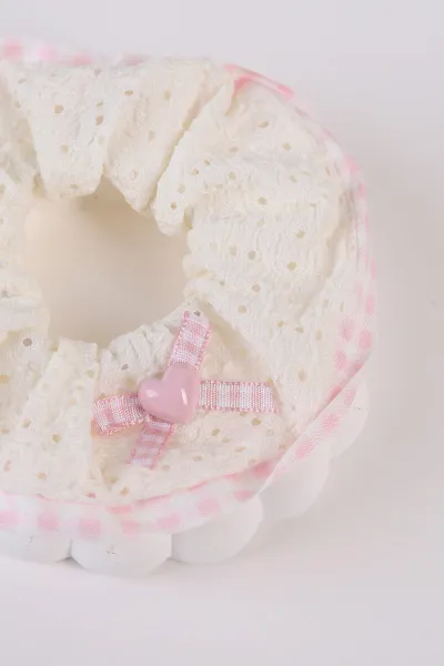 Pembe Kalp Aksesuarlı Örgü Simit Toka 486125