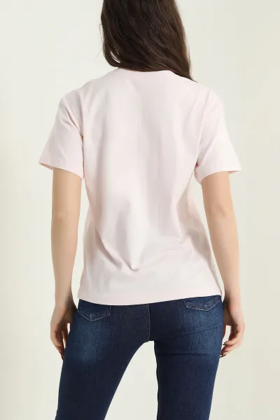 Pembe Nakışlı Tasarım Kadın Tişört 435134