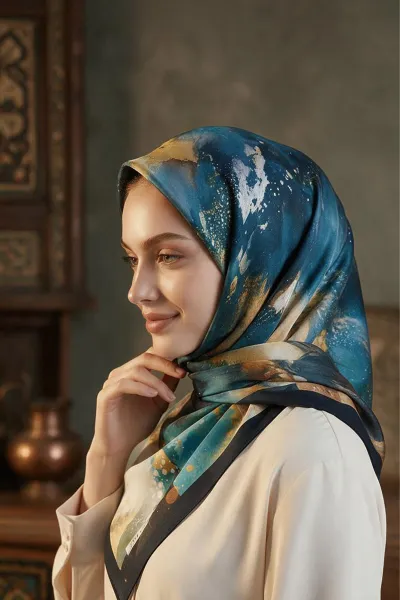 Petrol Mavisi 90x90 Cm Dijital Baskılı Nova Desen Kutulu Twill Eşarp 501006