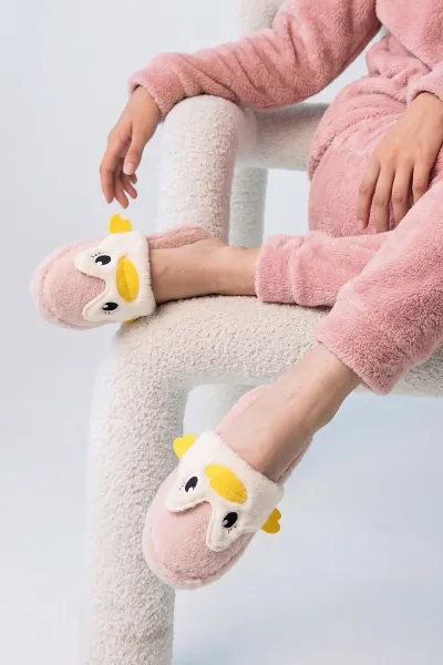 Pudra Peluş Figürlü Kadın Ev Terliği 492211