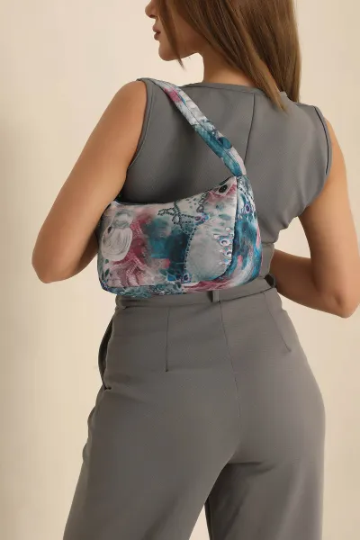 renkli-desenli-baget-el-ve-kol-cantasi-250201