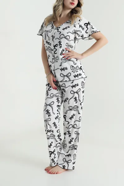 renkli-dugmeli-burumcuk-kadin-pijama-takimi-479563