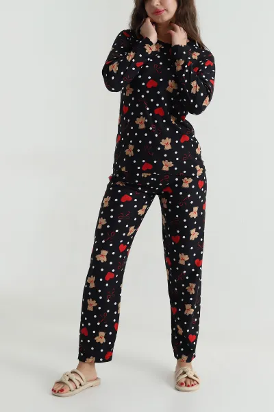renkli-uzun-kollu-suet-kadin-pijama-takimi-499337