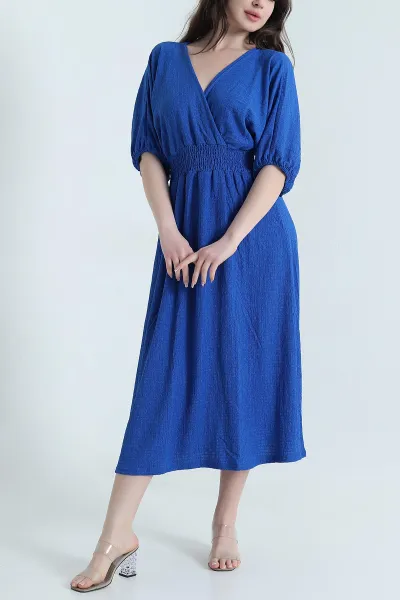 saks-mavisi-gipeli-kruvaze-yaka-krinkil-kadin-elbise-452826