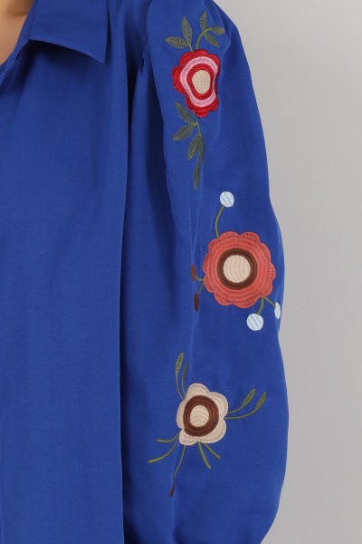 Saks Mavisi Kolları Nakışlı Poplin Gömlek 158429