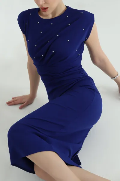 Saks Mavisi Taş İşlemeli Omuzları Vatkalı Krep Elbise 357490