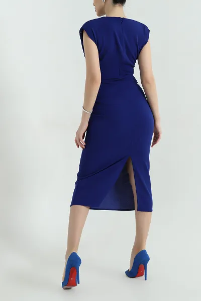 Saks Mavisi Taş İşlemeli Omuzları Vatkalı Krep Elbise 357490