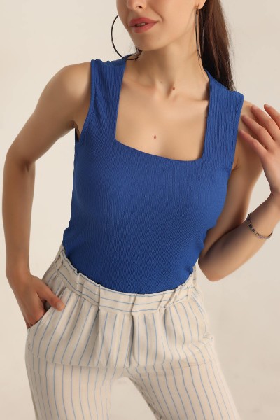 saks-mavisi-u-yaka-kolsuz-bluz-188115