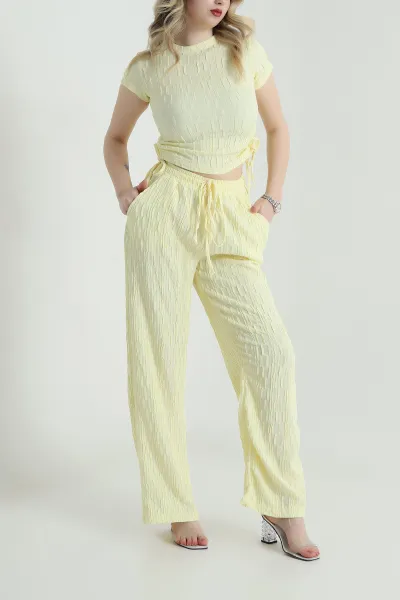 sari-bluz-pantolon-gofre-kadin-ikili-takim-458368