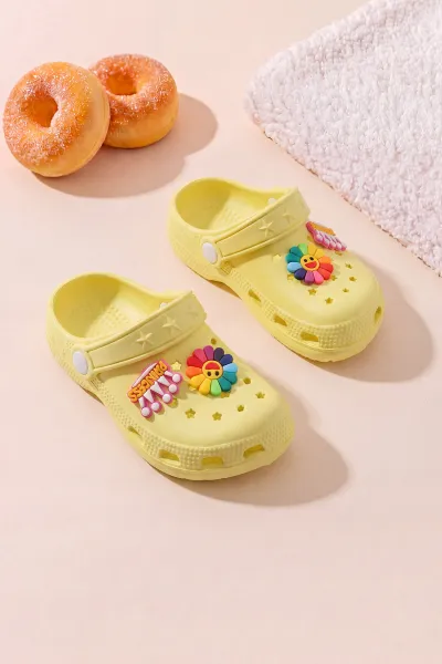 Sarı Figürlü Kız Çocuk Sandalet 462483