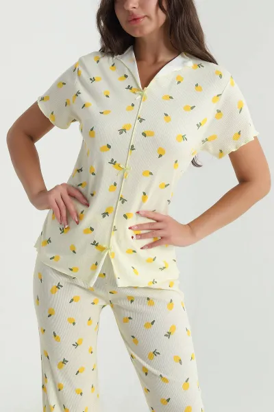 sari-fiyonklu-kaskorse-kadin-pijama-takimi-476188