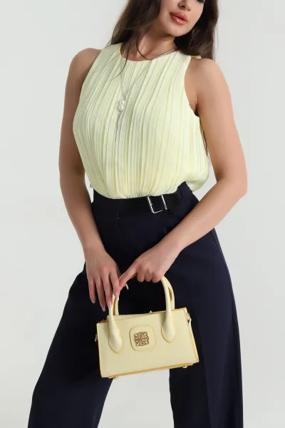 sari-kolyeli-pliseli-astarli-sifon-kadin-bluz-463786