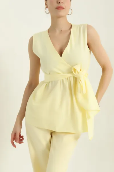 Sarı Kruvaze Yaka Poplin Kadın Bluz 365895