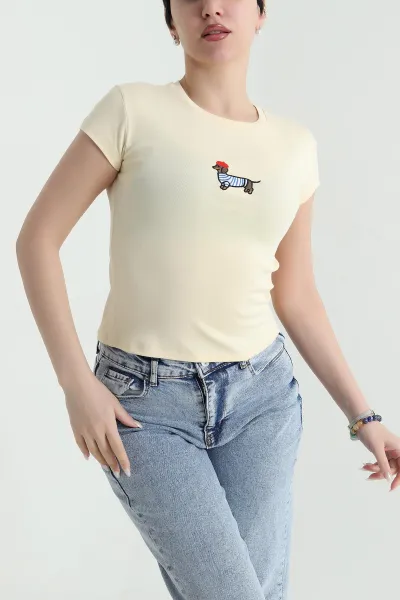 Sarı Nakışlı İnterlok Kadın Tişört 448236