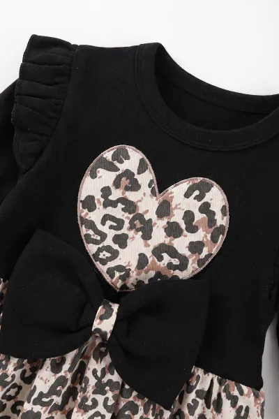 Siyah (0-9 Ay)Fiyonklu Leopar Desen Kalp Nakışlı Omuzdan Fırfırlı ve Bandanalı Kız Bebek Tulum 475997