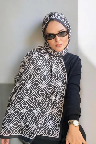 Siyah 180X70 cm Dijital Baskı Baryy Desenli Pamuk Şal 331646