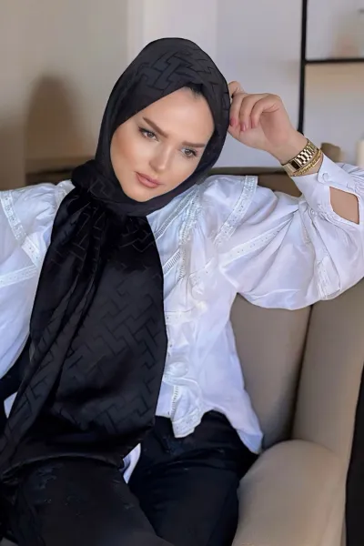 siyah-180x70-jakar-ipeksi-labirent-desen-sal-270903