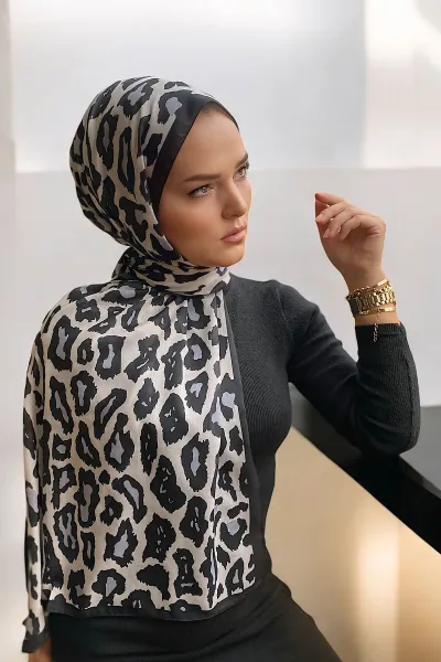 Siyah 180x70 Leopar Desenli Dijital Baskılı Pamuk Şal 323043