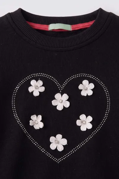 Siyah (2-12 Yaş) Kalpli Çiçek Nakışlı Taşlı  İçi Şardonlu Kız Çocuk Sweatshirt 483287