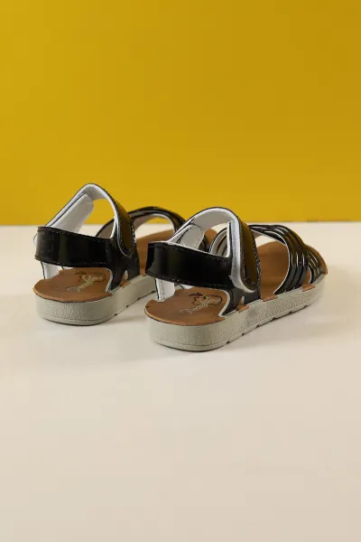 Siyah (26-30) Parlak Çapraz Bant Modelli Bilekten Cırtlı Çocuk Sandalet 268200