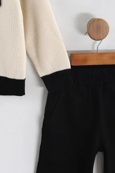 Siyah (3-10 Yaş) 8 Nakışlı Triko Kazaklı Gabardin Pantolonlu Erkek Çocuk 2'li Takım 439899