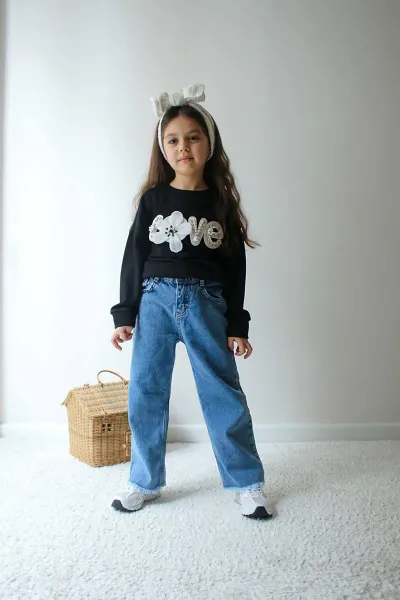 Siyah (3-10 Yaş) Love İncili Baskılı Lazer Kesim Kot Pantolonlu Kız Çocuk 2'li Takım 437377