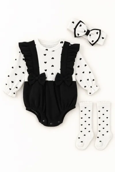 Siyah (3-12 Ay) Kalp Baskılı   Çorap ve Bandana Aksesuarlı   Kız Bebek Romper 476005