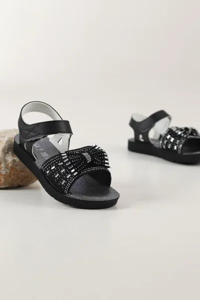 Siyah ( 31 - 35 ) Taşlı Fiyonk Detaylı Kız Çocuk Sandalet 445090