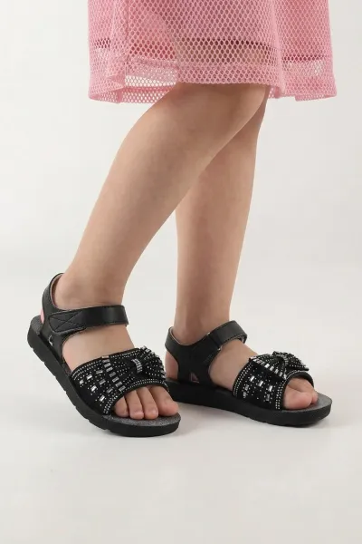 Siyah ( 31 - 35 ) Taşlı Fiyonk Detaylı Kız Çocuk Sandalet 445090
