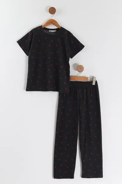 Siyah (4-16 Yaş)Kiraz Desenli Kız Çocuk Pijama Takım 466321