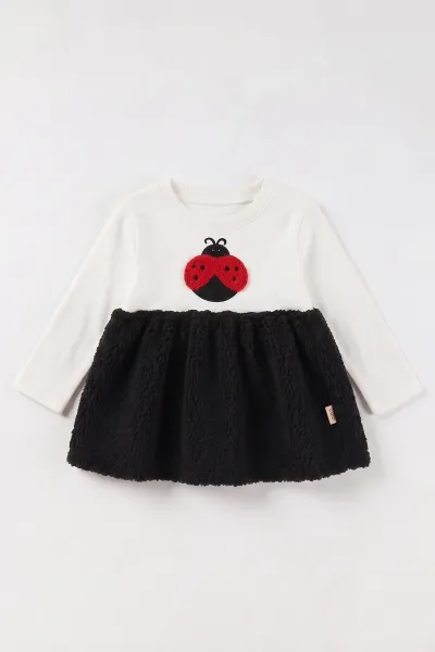 Siyah (9-24 Ay) Süzene Uğur Böceği Nakışlı Peluş Ceketli Çoraplı Kız Bebek Elbiseli Takım 482199