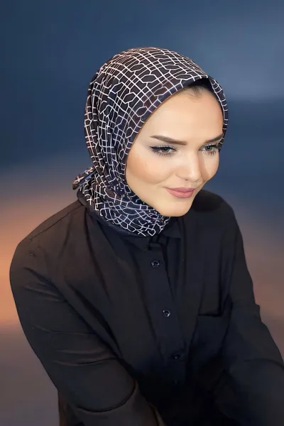 siyah-90x90-cm-dijital-baski-koza-desenli-pamuk-esarp-349473