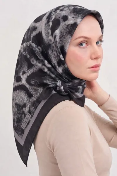 Siyah 90x90 Cm Dijital Baskılı Perla Desen Soft Eşarp 498515