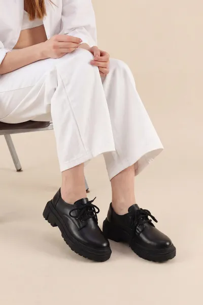 Siyah Bağcıklı Kadın Loafer Ayakkabı 433388