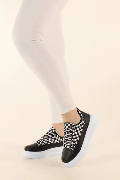 Siyah Beyaz Damalı Bağcıklı Yüksek Taban Kadın Spor Ayakkabı 349507