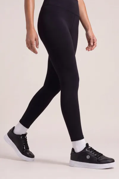 Siyah Beyaz Kalın Taban Bağcıklı Kadın Spor Ayakkabı 489153