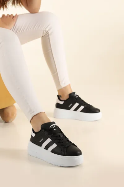 Siyah Beyaz Yüksek Taban Çizgili Bağcıklı Kadın Spor Ayakkabı 288663