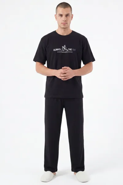 siyah-bisiklet-yaka-yazi-detayli-erkek-kisa-kollu-pijama-takimi-459141