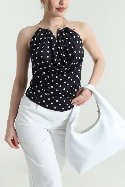 siyah-boyun-halka-detay-puantiyeli-sandy-kadin-bluz-451253